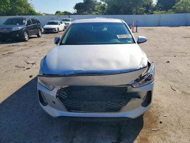 2018 HYUNDAI ELANTRA GT BASE 5