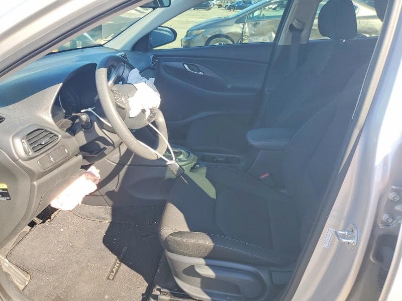 2018 HYUNDAI ELANTRA GT BASE 7