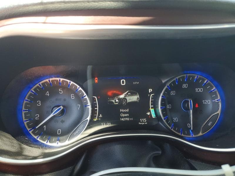 2017 CHRYSLER PACIFICA LIMITED 9