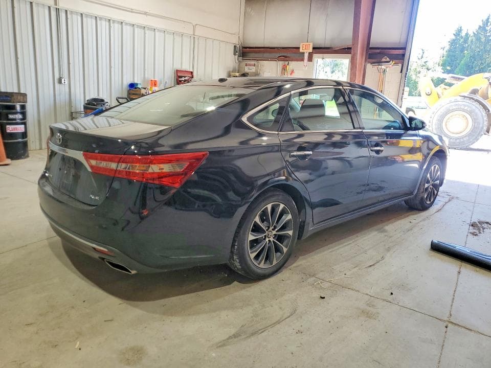 2018 TOYOTA AVALON XLE 3