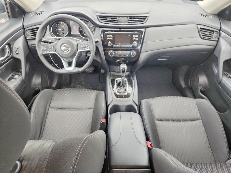 2017 NISSAN ROGUE S 8
