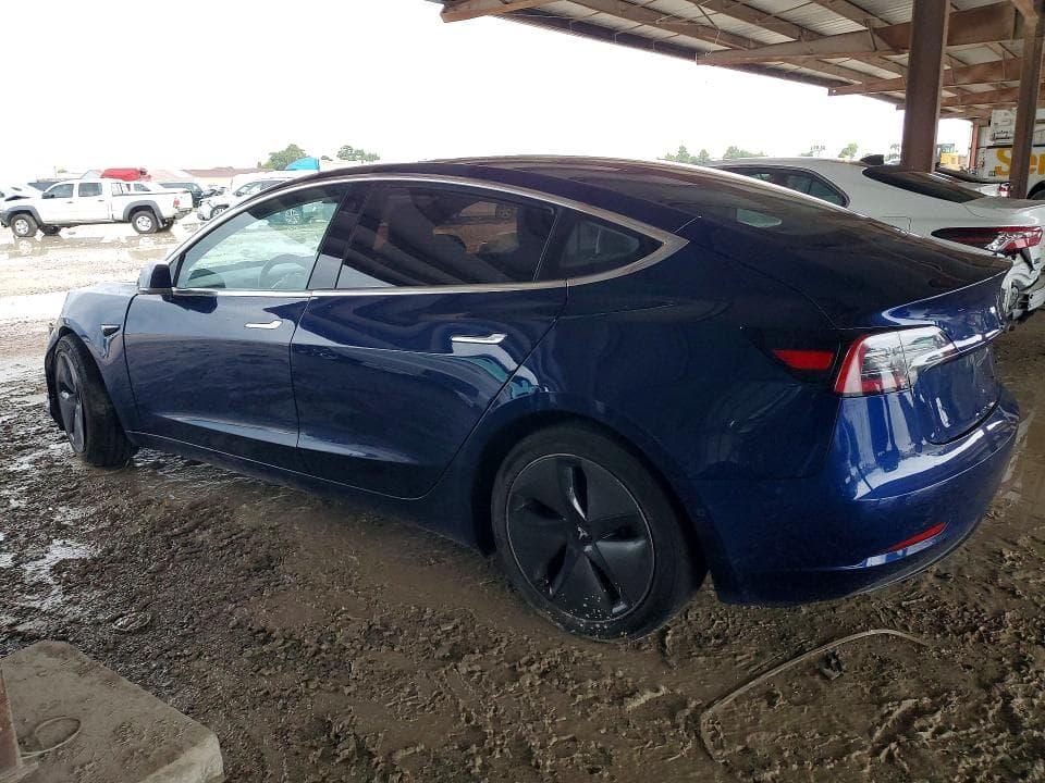 2018 TESLA MODEL 3 2