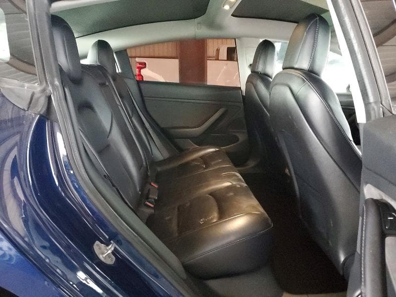 2018 TESLA MODEL 3 11