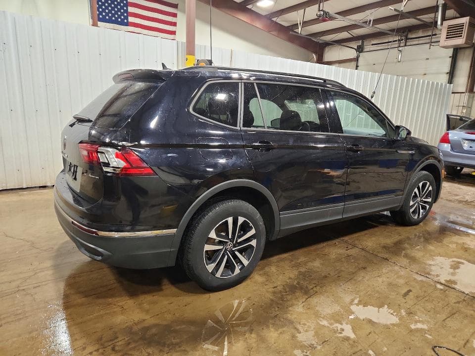 2023 VOLKSWAGEN TIGUAN S 3