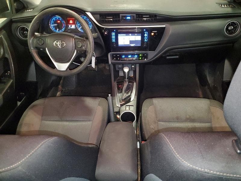 2017 TOYOTA COROLLA LE LE 8