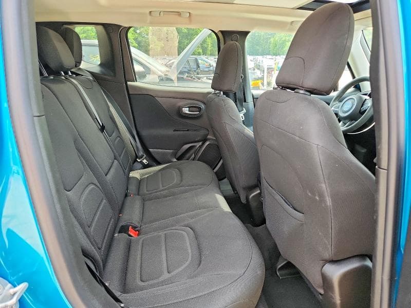 2019 JEEP RENEGADE LATITUDE 11