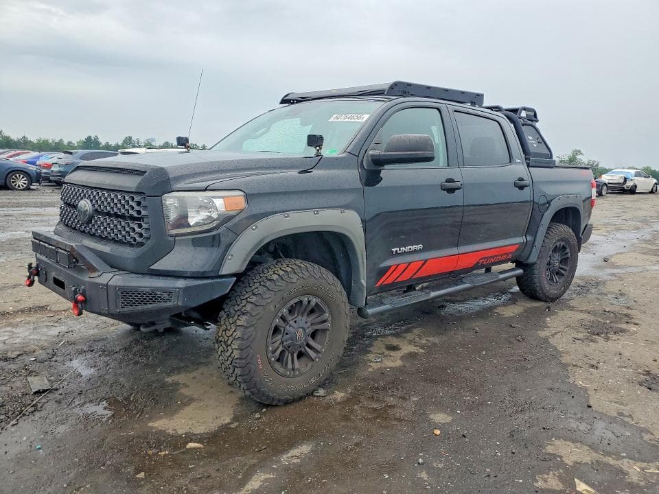 2018 TOYOTA TUNDRA CREWMAX SR5 - 1
