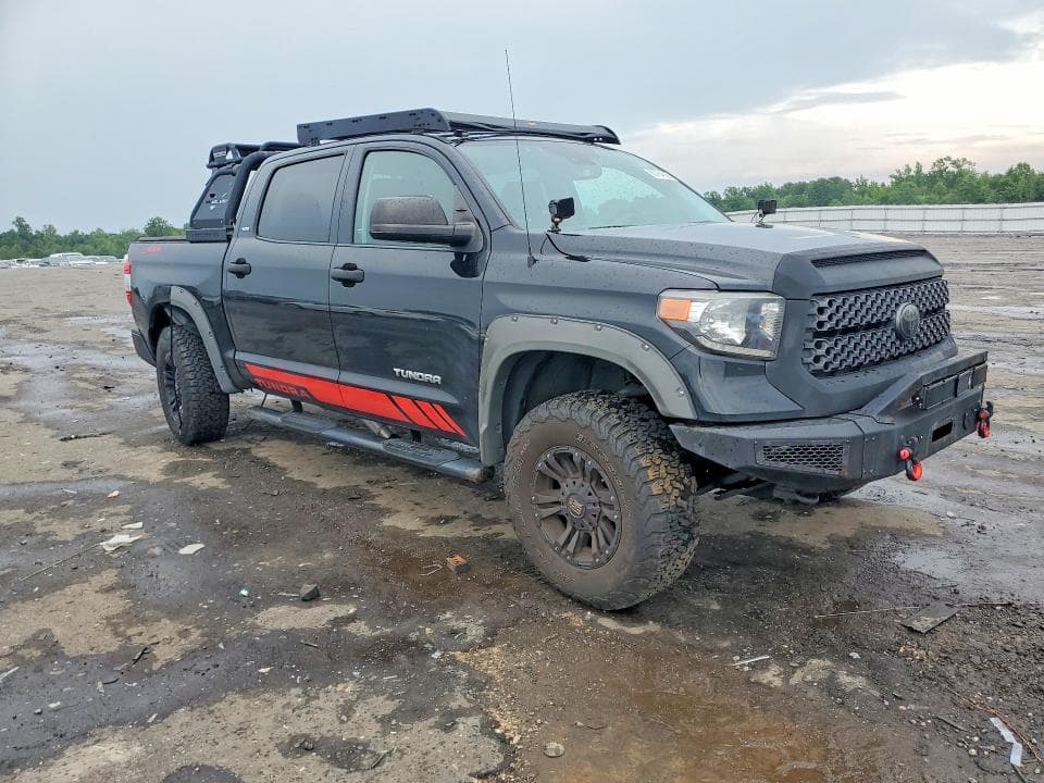 2018 TOYOTA TUNDRA CREWMAX SR5 4