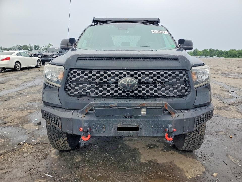 2018 TOYOTA TUNDRA CREWMAX SR5 5