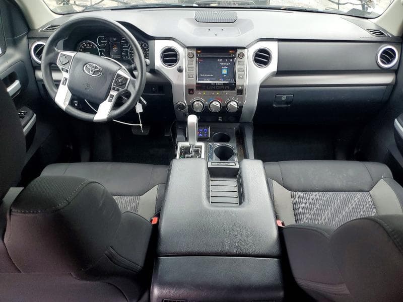 2018 TOYOTA TUNDRA CREWMAX SR5 8