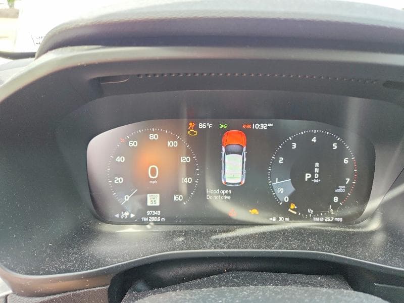 2019 VOLVO XC40 T5 MOMENTUM 9