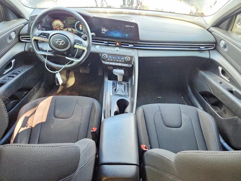 2023 HYUNDAI ELANTRA SEL 8