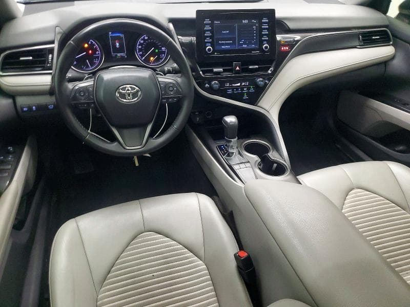 2024 TOYOTA CAMRY SE 8
