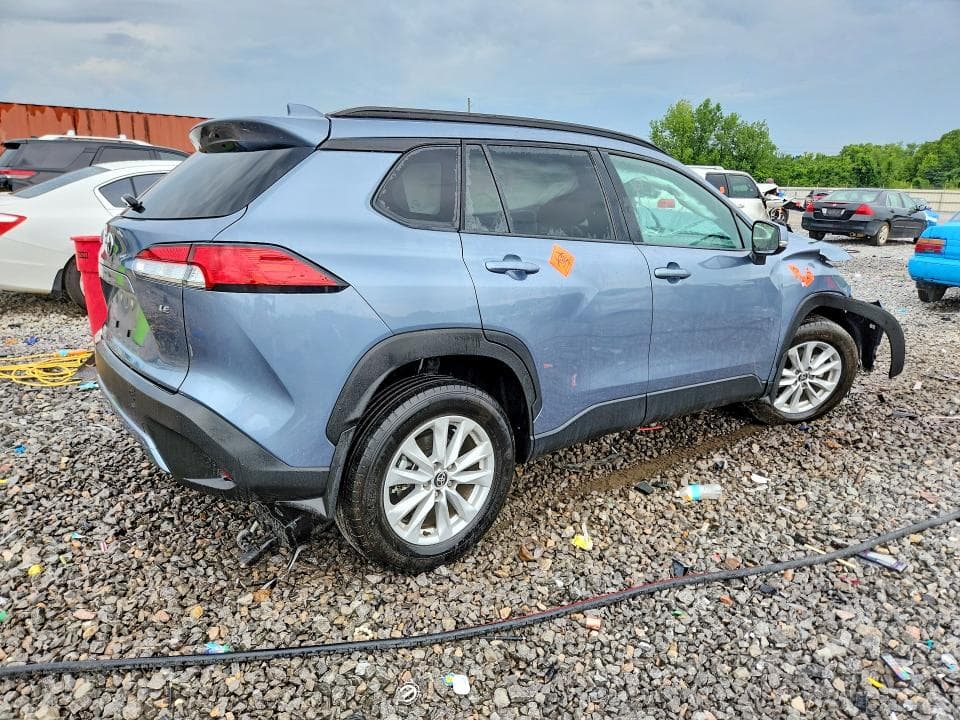 2024 TOYOTA COROLLA CROSS LE 3