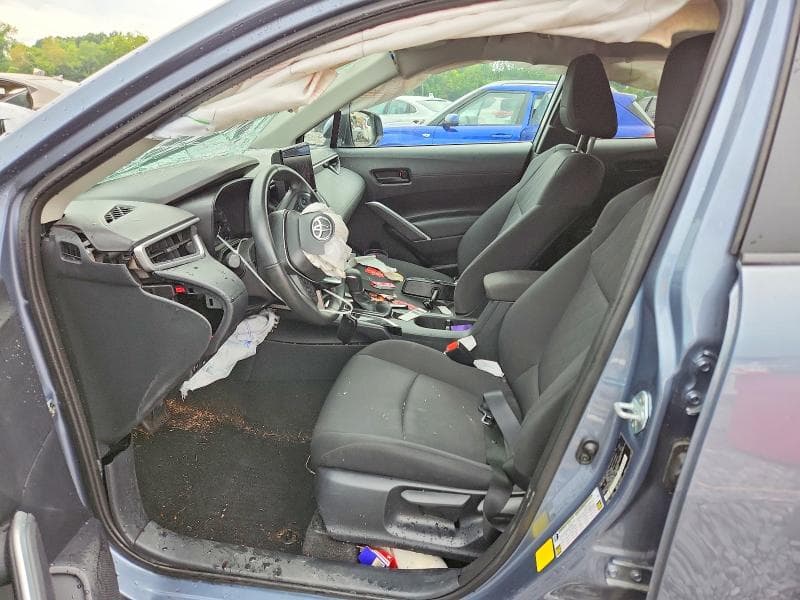 2024 TOYOTA COROLLA CROSS LE 7