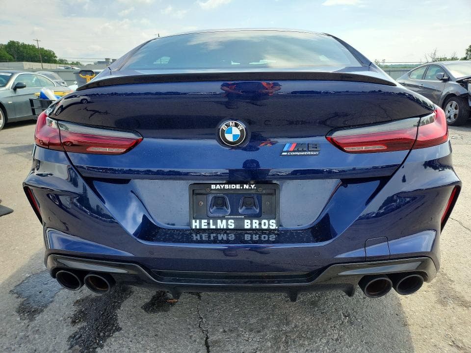 2021 BMW M8 6
