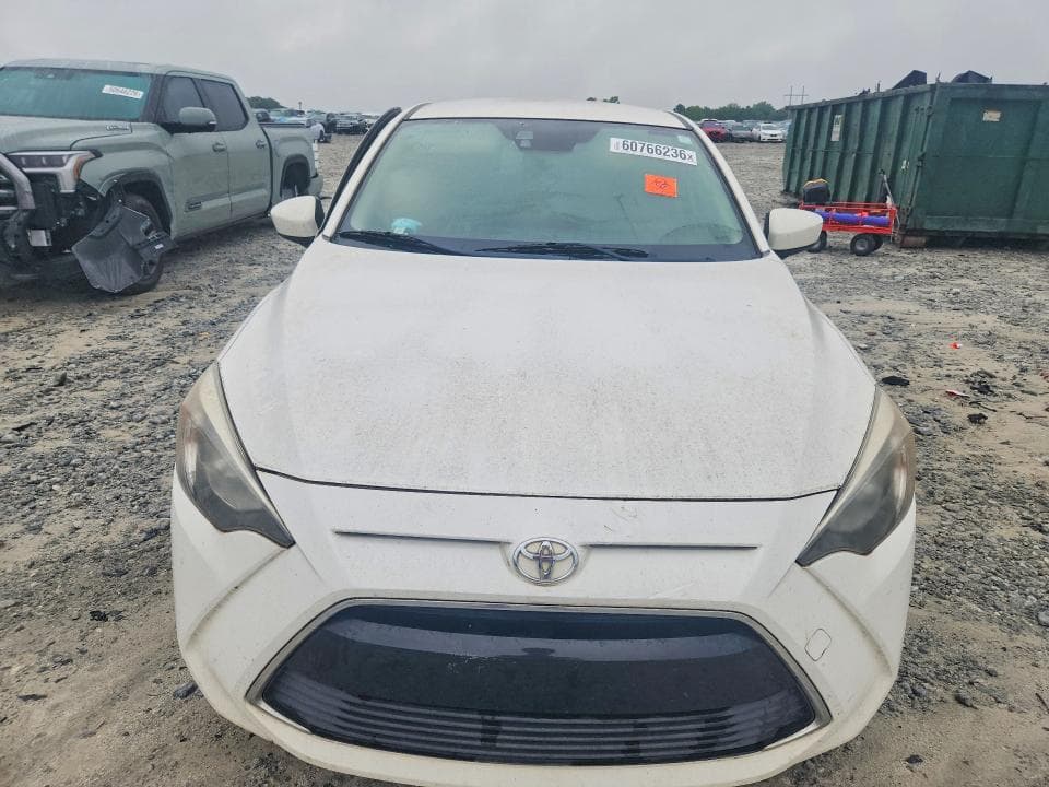 2017 TOYOTA YARIS IA BASE BASE 5