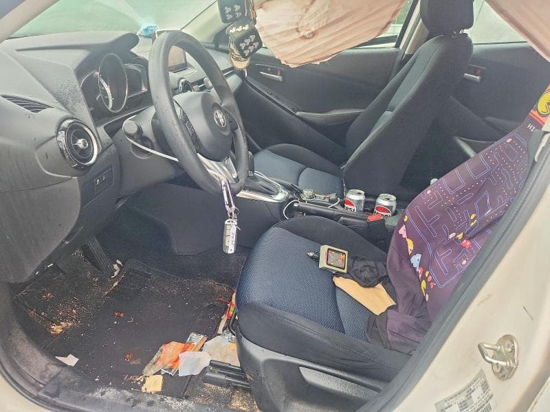 2017 TOYOTA YARIS IA BASE BASE 7