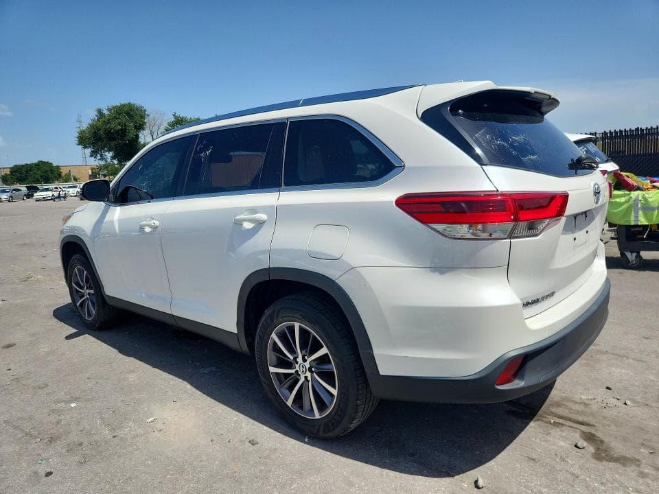 2019 TOYOTA HIGHLANDER XLE XLE 2