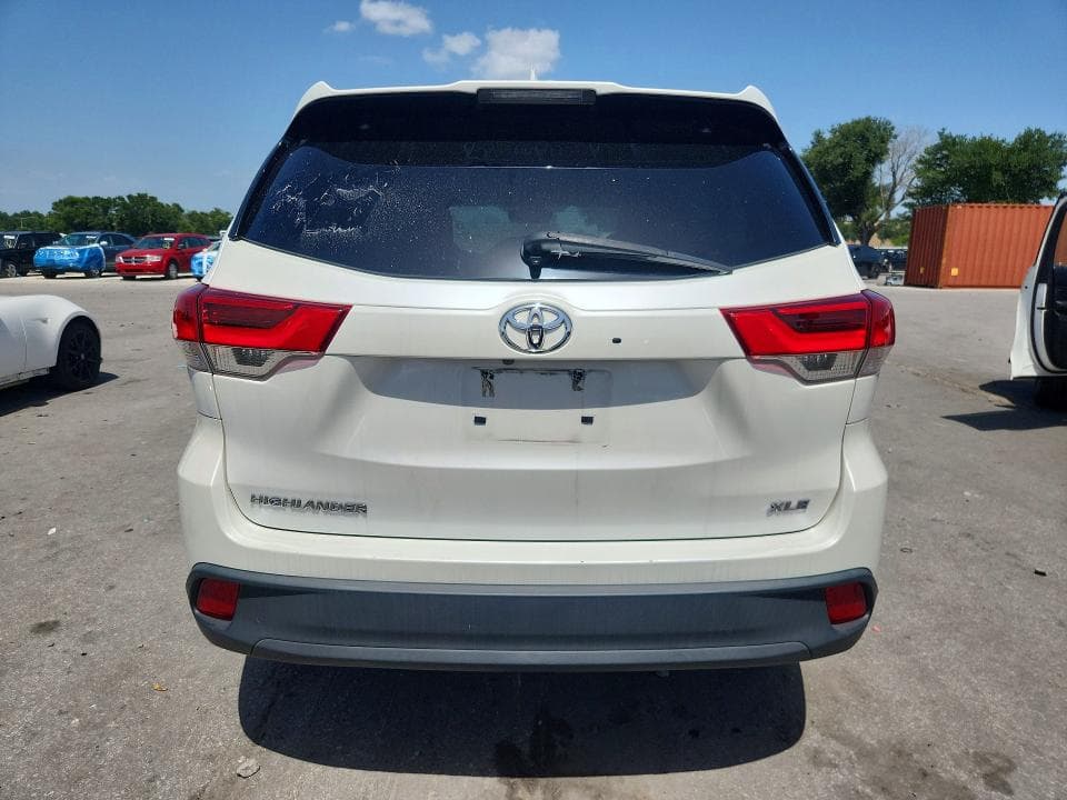 2019 TOYOTA HIGHLANDER XLE XLE 6