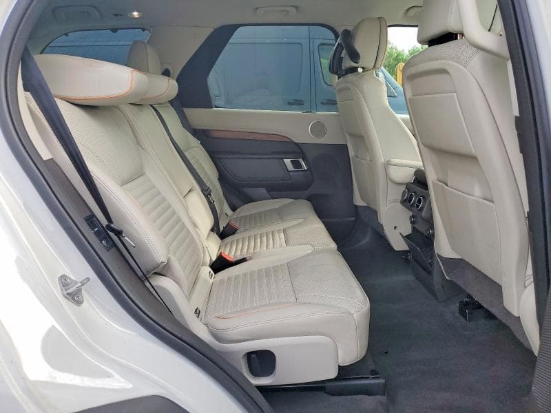 2018 LAND ROVER DISCOVERY HSE LUXURY 11