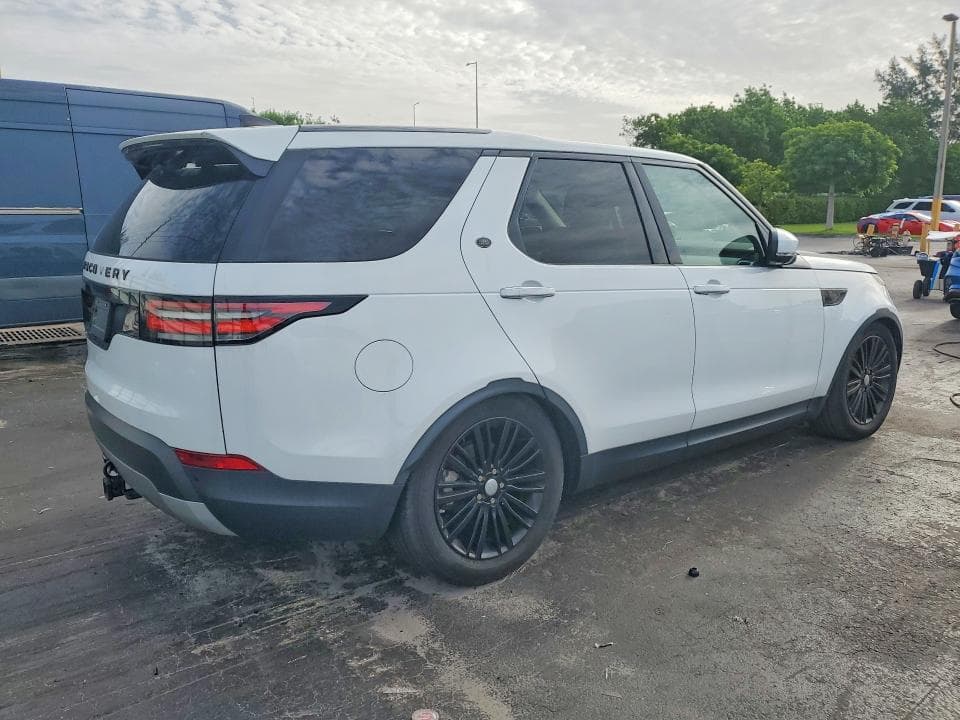 2018 LAND ROVER DISCOVERY HSE LUXURY 3