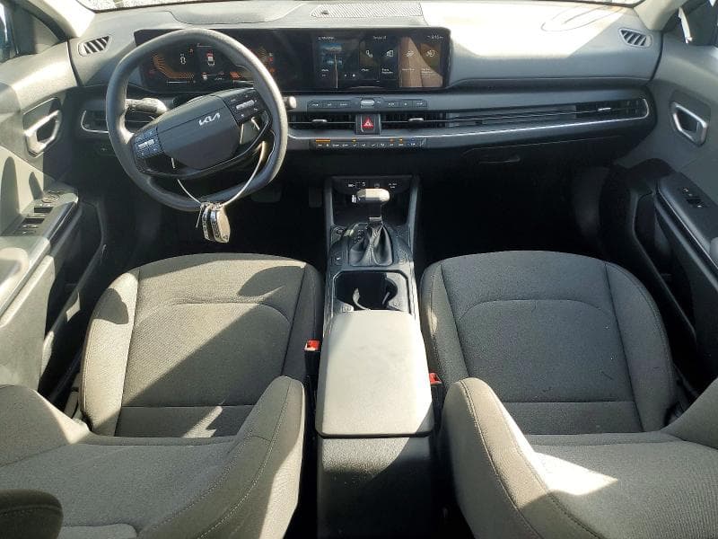 2025 KIA K4 LX 8