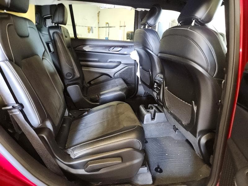 2023 JEEP GRAND CHEROKEE L LAREDO 11