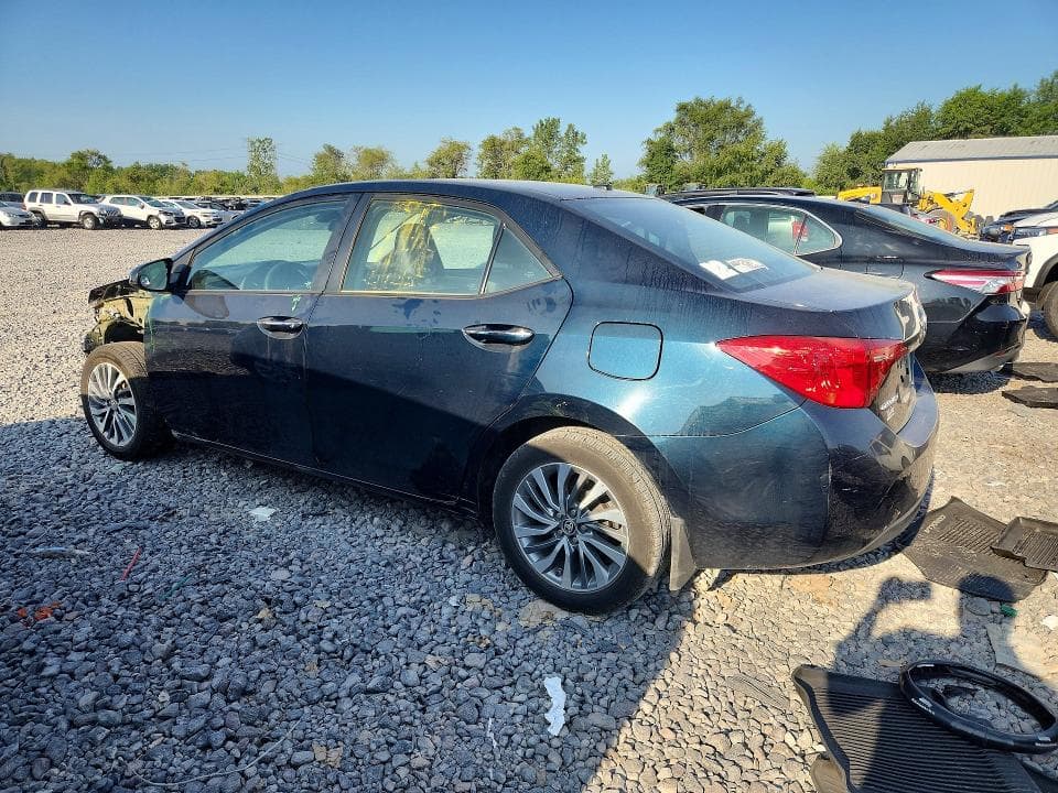 2018 TOYOTA COROLLA XLE 2
