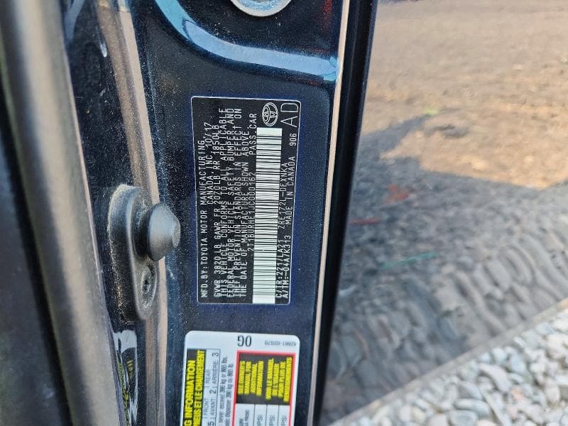 2018 TOYOTA COROLLA XLE 13
