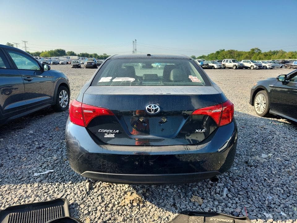 2018 TOYOTA COROLLA XLE 6