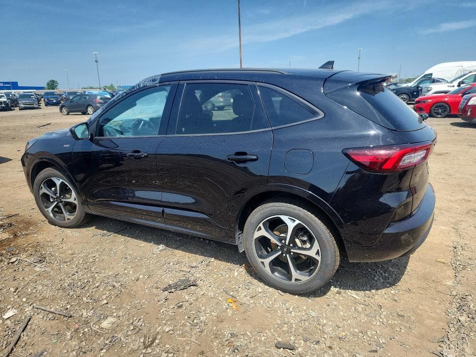 2023 FORD ESCAPE 2