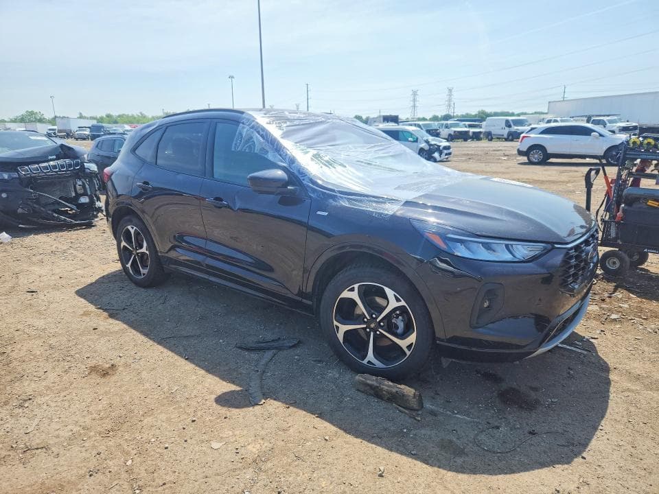 2023 FORD ESCAPE 4
