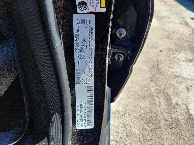 2024 RAM 1500 LARAMIE LARAMIE 12