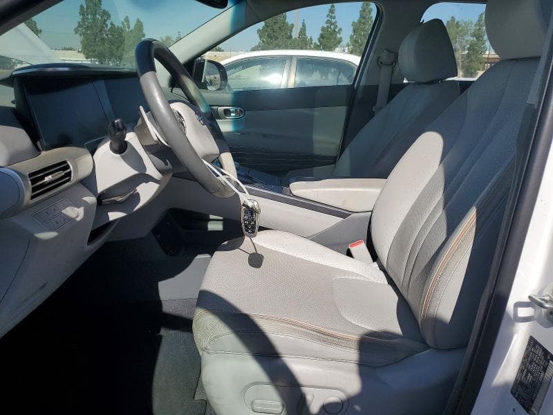 2019 HYUNDAI NEXO LIMITED 7