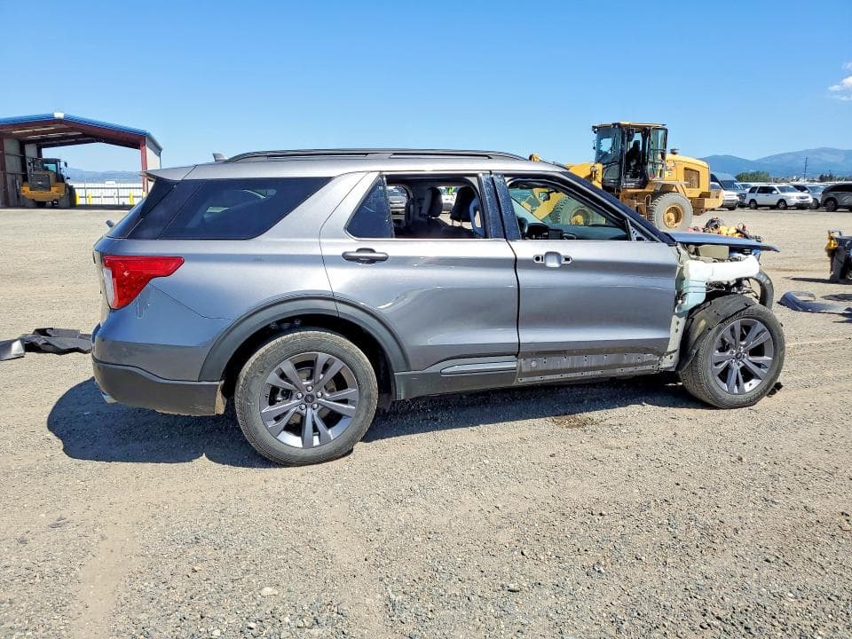 2022 FORD EXPLORER XLT 3
