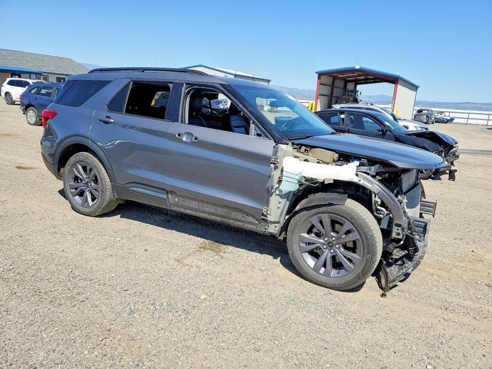 2022 FORD EXPLORER XLT 4