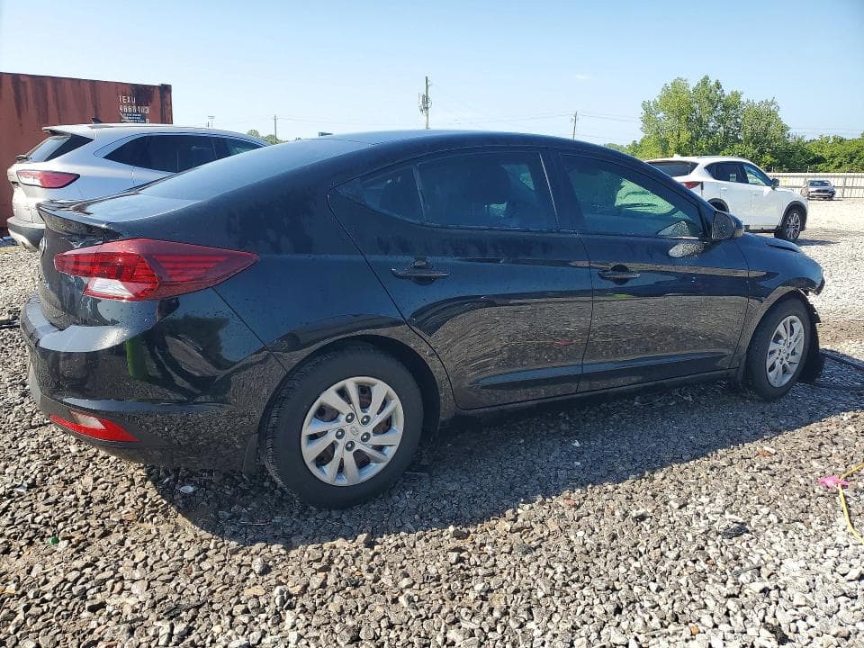 2020 HYUNDAI ELANTRA SE 3