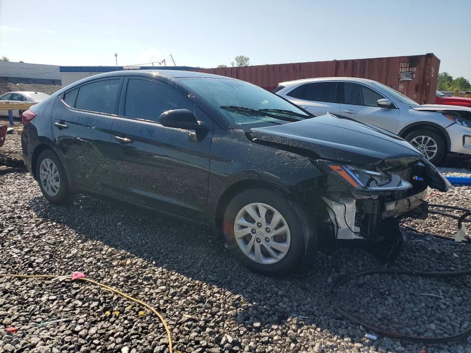 2020 HYUNDAI ELANTRA SE 4