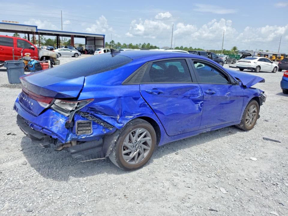 2024 HYUNDAI ELANTRA SEL 3