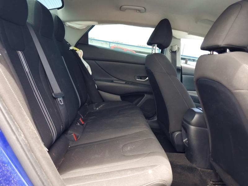 2024 HYUNDAI ELANTRA SEL 10