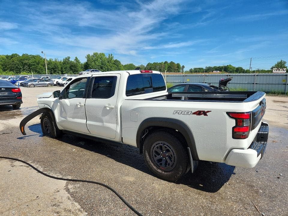2025 NISSAN FRONTIER PRO-4X 2