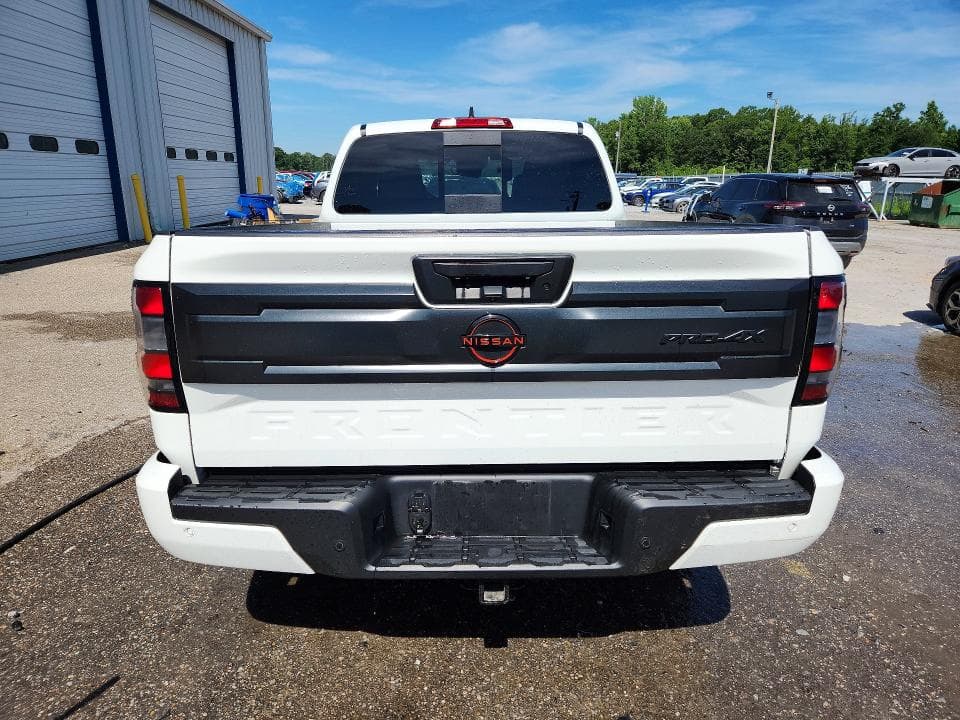 2025 NISSAN FRONTIER PRO-4X 6