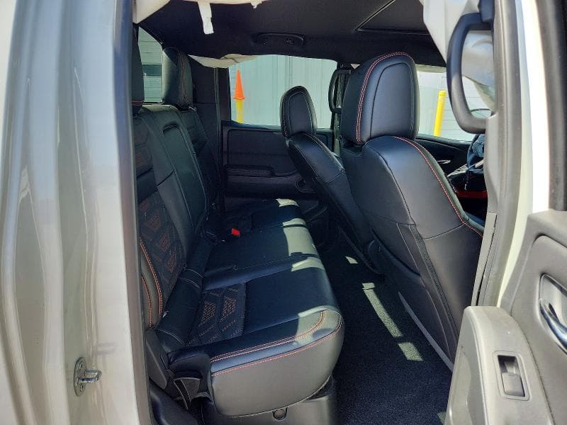 2025 NISSAN FRONTIER PRO-4X 10