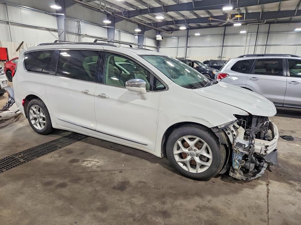 2020 CHRYSLER PACIFICA LIMITED LIMITED 4