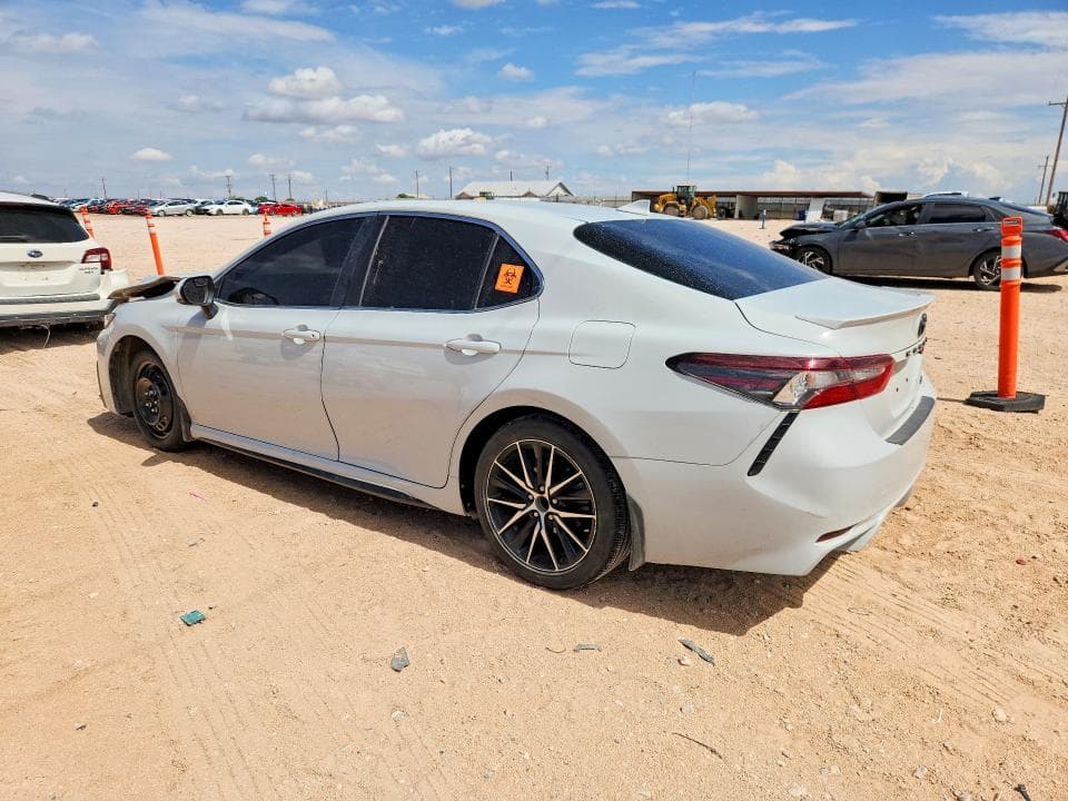 2023 TOYOTA CAMRY SE 2