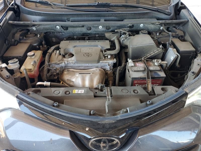 2018 TOYOTA RAV4 SE 12