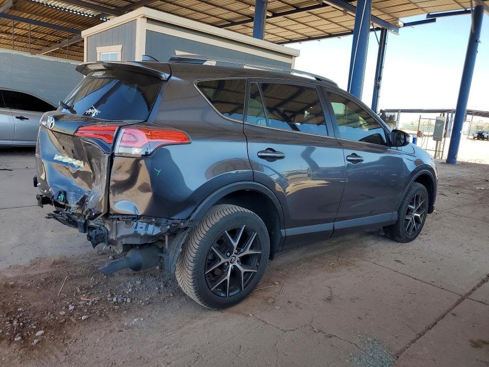 2018 TOYOTA RAV4 SE 3