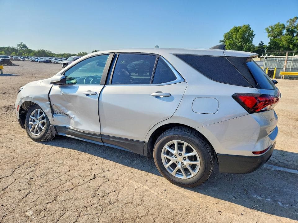 2022 CHEVROLET EQUINOX LT 2