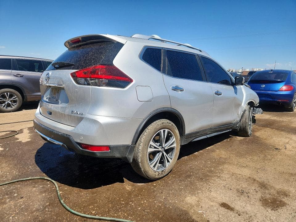 2020 NISSAN ROGUE SV 3